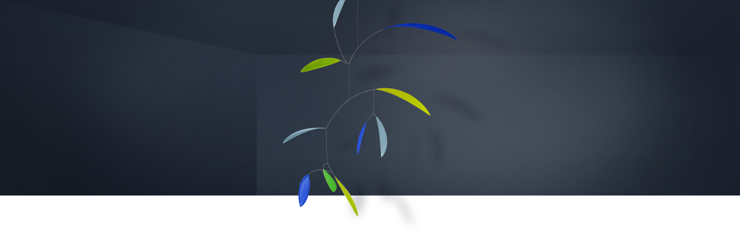 Mobilé Leaf, blattförmig, grün / blau / hellblau